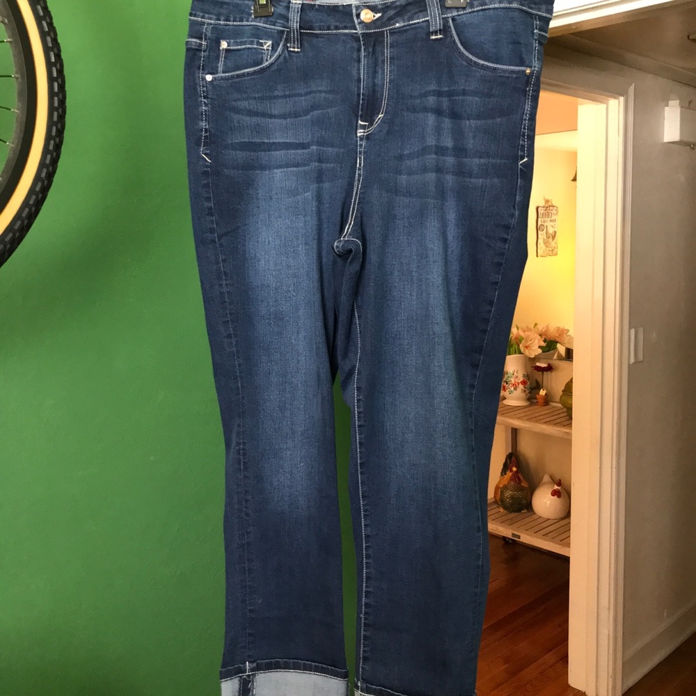 NWOT jeans with cuff!